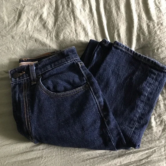 Levi’s Slim Straight Hi-Rise Dark Denim Jeans - Picture 6 of 11